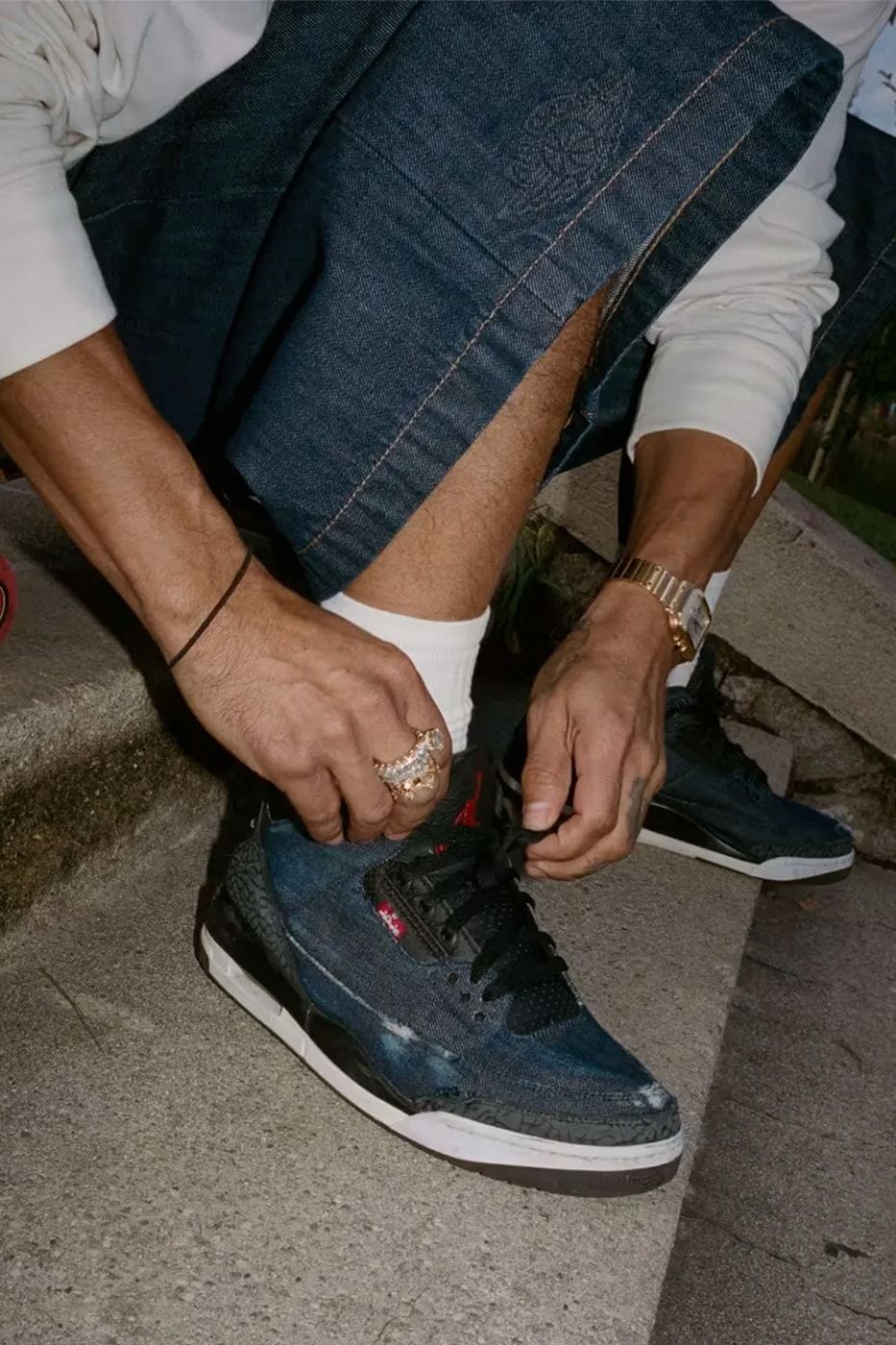 aj x levis