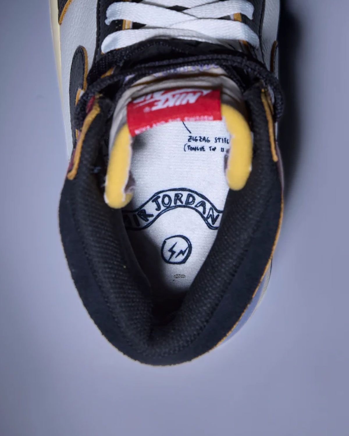 Fragment UNION Jordan 1