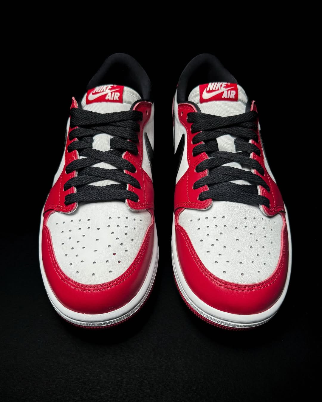 AJ1 LOW OG CHICAGO