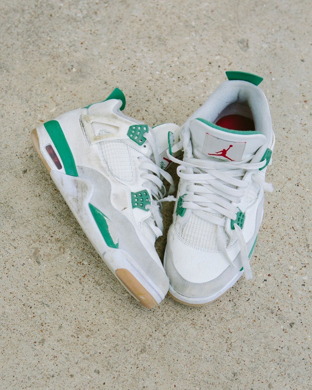 AIR JORDAN 4 PINE GREEN NIKE SB