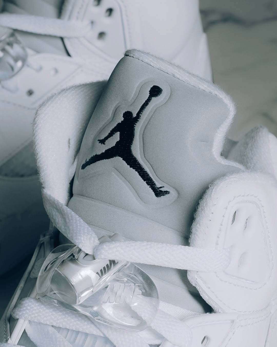 Air Jordan 5 “White Metallic”