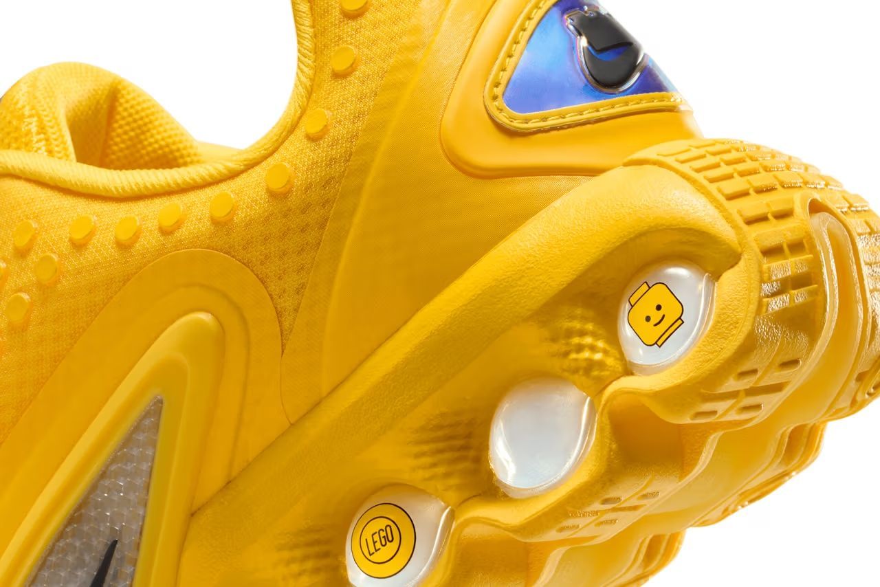 Nike x LEGO