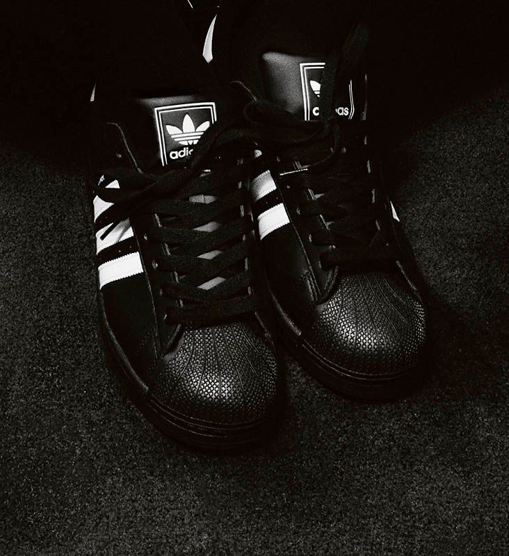 adidas hotel superstar