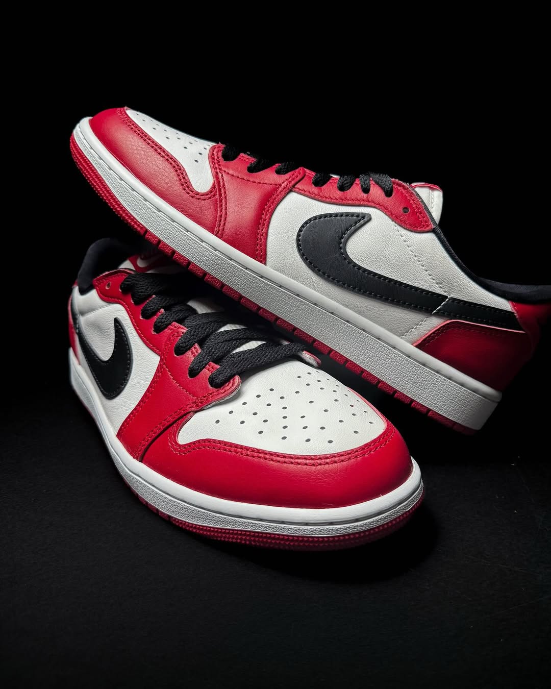 AJ1 LOW OG CHICAGO
