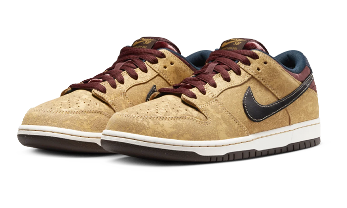 Nike SB Dunk Low - City of Cinema